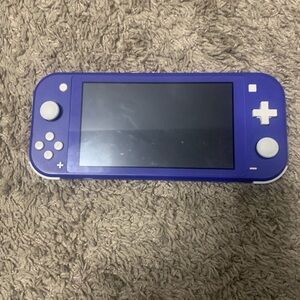 Black Friday deals!!! Nintendo Switch Lite with charger and game. No scratches